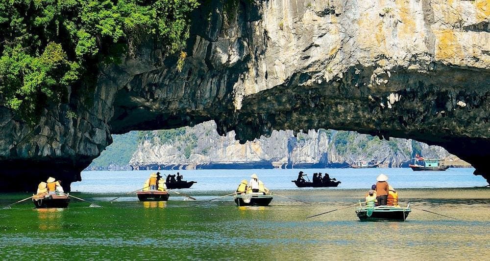 Boating is the most popular mode of transportation chosen when visiting Trinh Nu Cave